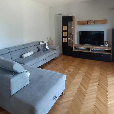 Villa Dijana 公寓