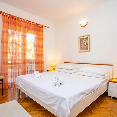 Villa Dijana 公寓 奥米什