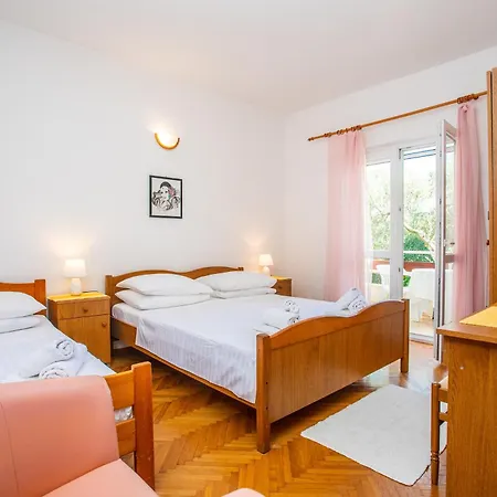 Villa Dijana 公寓 *
